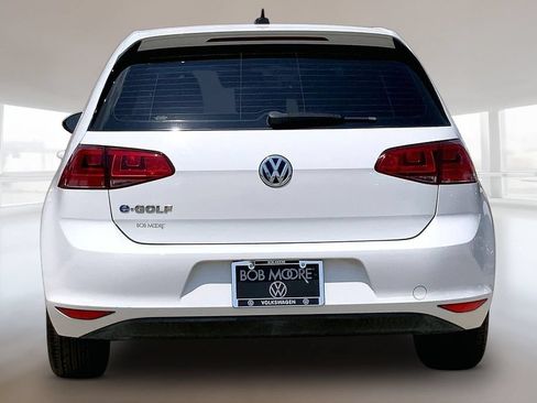 Used 2016 Volkswagen e-Golf SE w/ DC Fast Charging Package FWD image 4