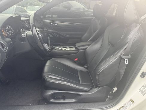 Used 2020 INFINITI Q60 3.0t Luxe RWD image 11