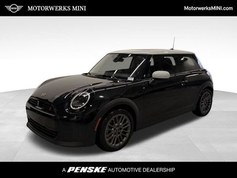 Used 2025 MINI Cooper S FWD image 1