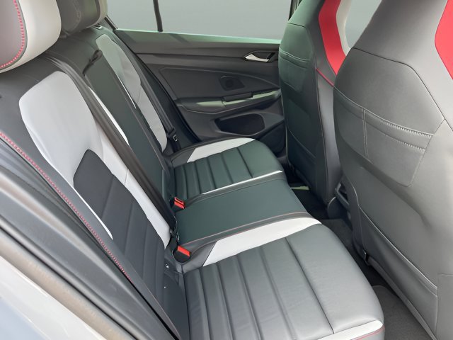 New 2026 Volkswagen GTI SE FWD image 15