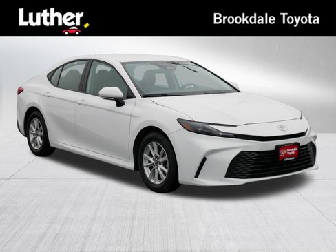Certified 2025 Toyota Camry LE FWD image 1