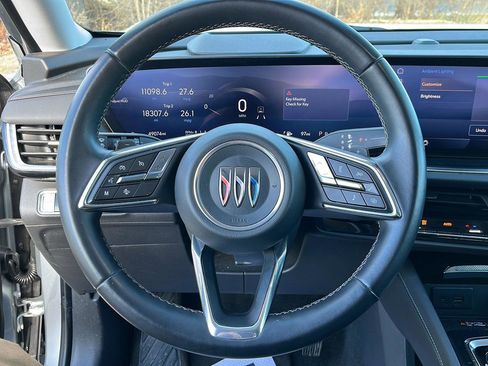 Used 2024 Buick Envision Preferred image 14