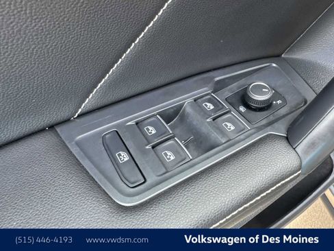 Certified 2024 Volkswagen Tiguan SE image 24