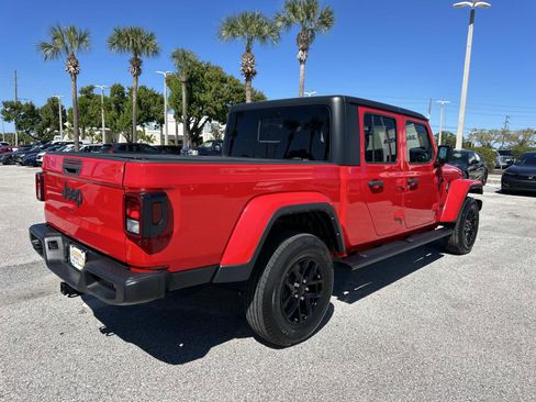 Certified 2022 Jeep Gladiator Sport image 4