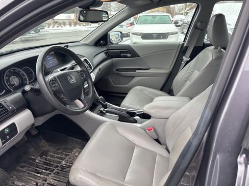 Used 2015 Honda Accord EX-L image 12