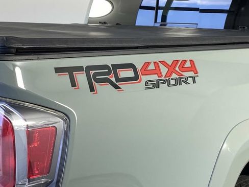 Used 2023 Toyota Tacoma TRD Sport w/ Technology Package AWD/4WD image 11