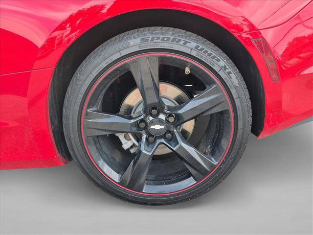 Used 2021 Chevrolet Camaro LT RWD image 13