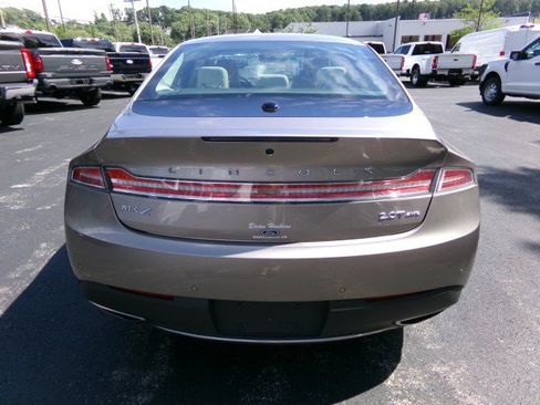Used 2020 Lincoln MKZ AWD w/ Convenience Package image 7