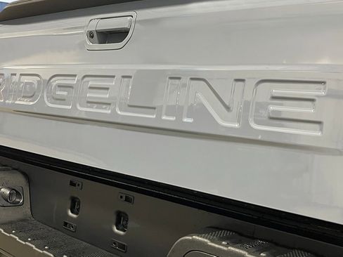 New 2026 Honda Ridgeline Black Edition image 6