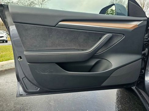 Used 2023 Tesla Model 3 Standard Range image 21