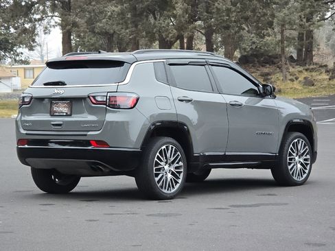 Used 2022 Jeep Compass Limited w/ Elite Group image 4