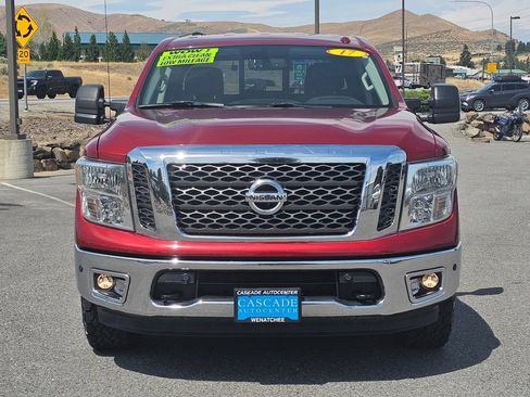 Used 2017 Nissan Titan SV AWD/4WD image 16