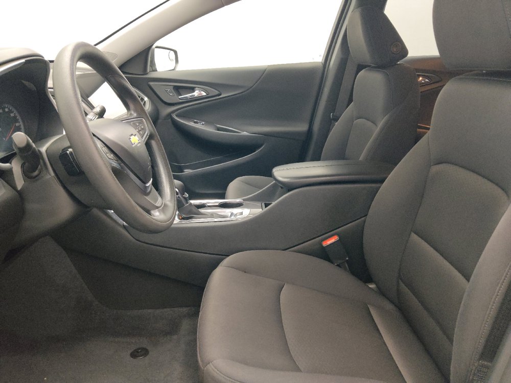 Used 2022 Chevrolet Malibu LT FWD image 17