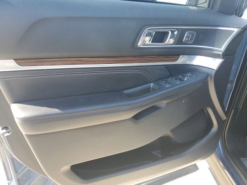 Used 2018 Ford Explorer Limited w/ Equipment Group 301A image 25