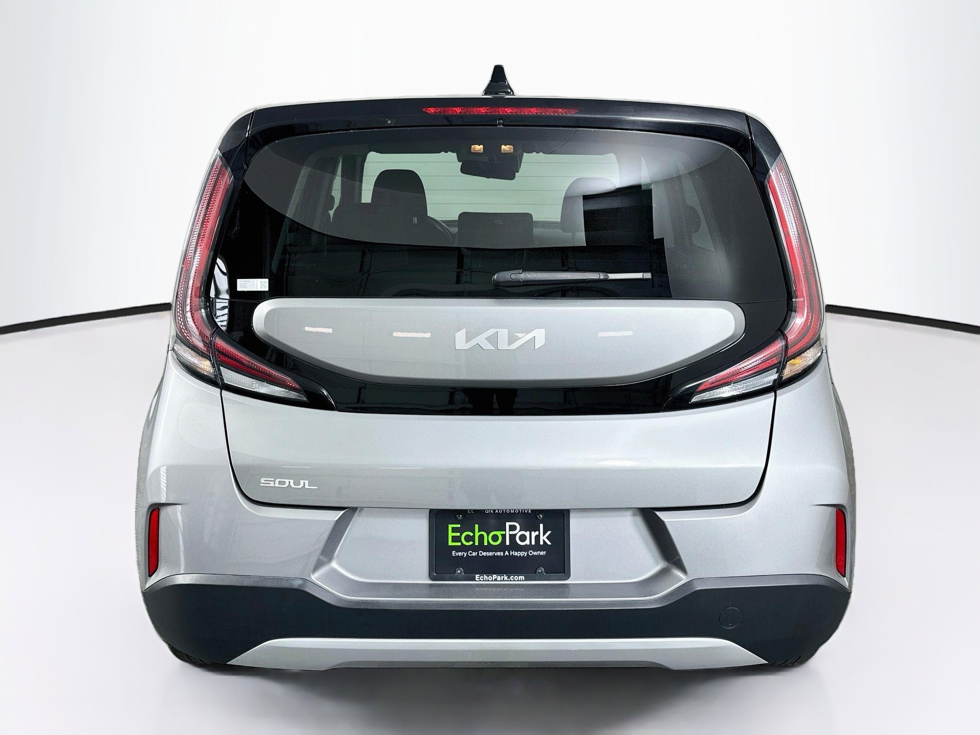 Used 2025 Kia Soul LX w/ LX Technology Package FWD image 7