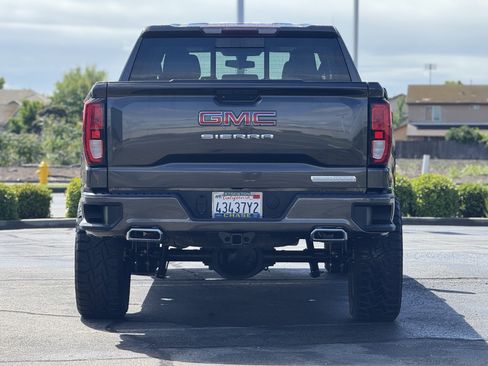Used 2020 GMC Sierra 1500 Elevation w/ Elevation Value Package AWD/4WD image 6