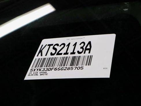 Used 2025 Kia Sportage EX w/ Premium Package image 38