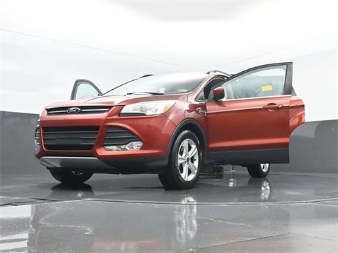 Used 2014 Ford Escape SE w/ Equipment Group 201A image 32