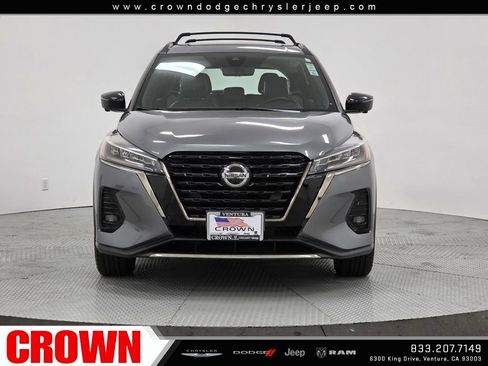 Used 2021 Nissan Kicks SR w/ SR Premium Package image 2
