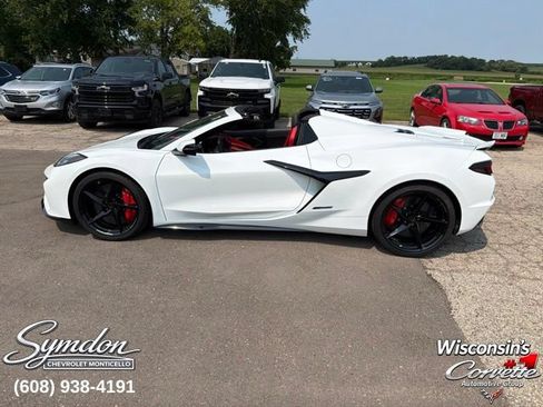 Used 2026 Chevrolet Corvette E-Ray w/ Stealth Interior Trim Package AWD/4WD image 7