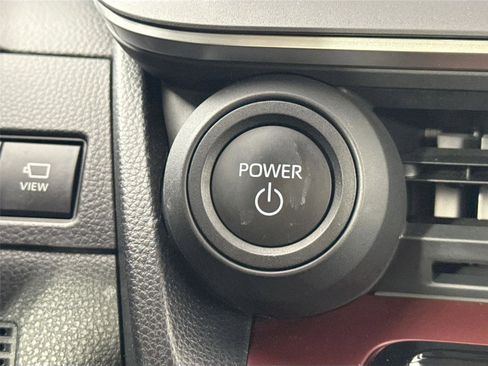 Used 2025 Toyota Prius Plug-In Hybrid image 22