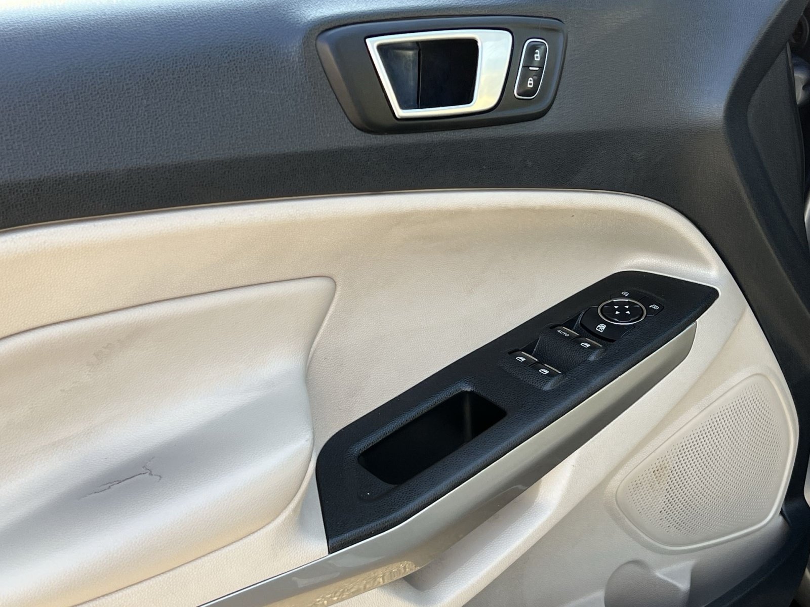 Used 2019 Ford EcoSport Titanium AWD/4WD image 21