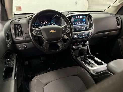 Used 2016 Chevrolet Colorado LT w/ LT Convenience Package RWD image 14