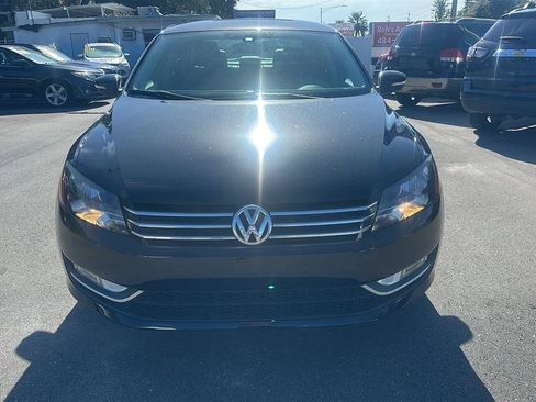 Used 2015 Volkswagen Passat 1.8T S FWD image 2