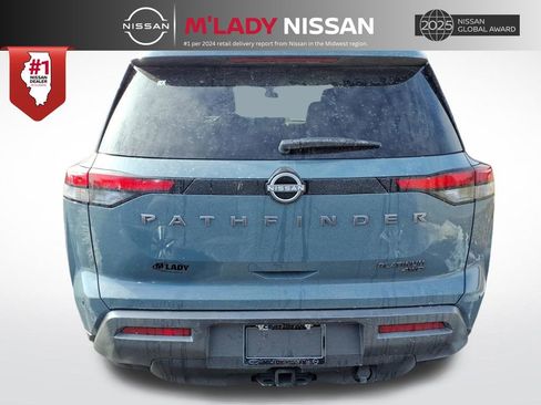 New 2026 Nissan Pathfinder Platinum image 6
