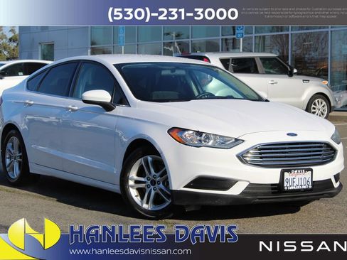 Used 2018 Ford Fusion SE w/ Fusion SE Technology Package image 1