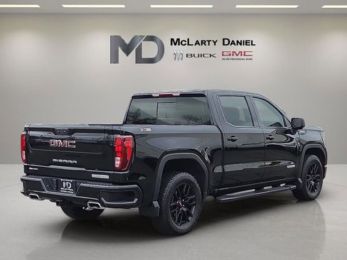 Used 2025 GMC Sierra 1500 Elevation w/ Elevation Premium Package image 5