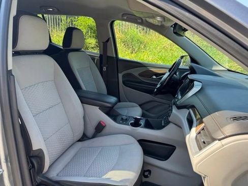 Used 2018 GMC Terrain SLE w/ Driver Convenience Package FWD image 20