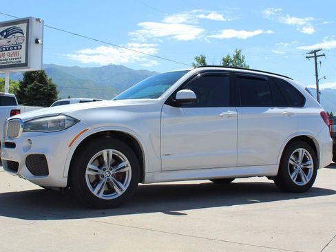 Used 2017 BMW X5 xDrive50i AWD/4WD image 29