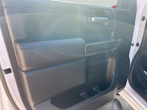 Used 2021 Chevrolet Silverado 2500 LT w/ Z71 Sport Edition image 17