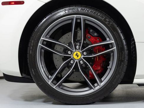 Used 2016 Ferrari 488 Spider image 21