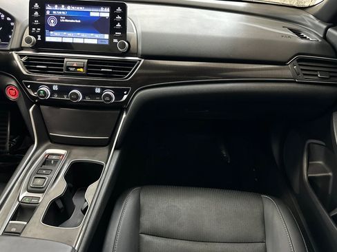 Used 2021 Honda Accord Sport image 28