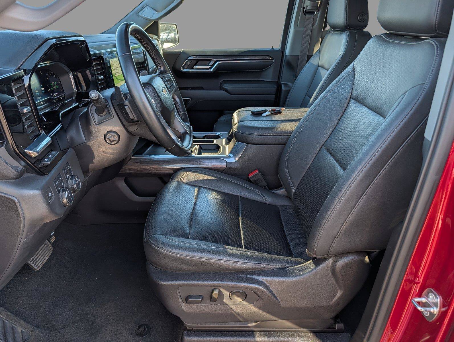 Certified 2024 Chevrolet Silverado 1500 LTZ w/ LTZ Premium Package AWD/4WD image 11