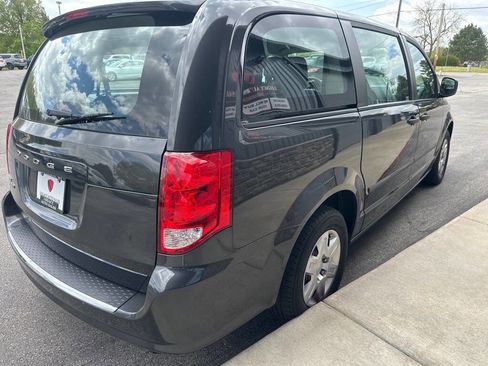 Used 2012 Dodge Grand Caravan American Value Package FWD image 5