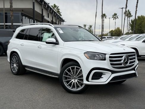New 2026 Mercedes-Benz GLS 580 4MATIC image 1