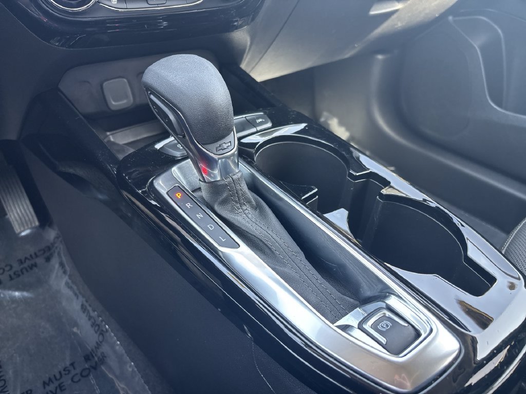 Used 2025 Chevrolet Trax ACTIV w/ Sunroof Package FWD image 27