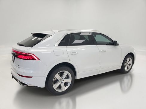 Used 2019 Audi Q8 Premium w/ Convenience Package image 6