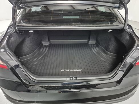 New 2026 Toyota Camry Hybrid image 12