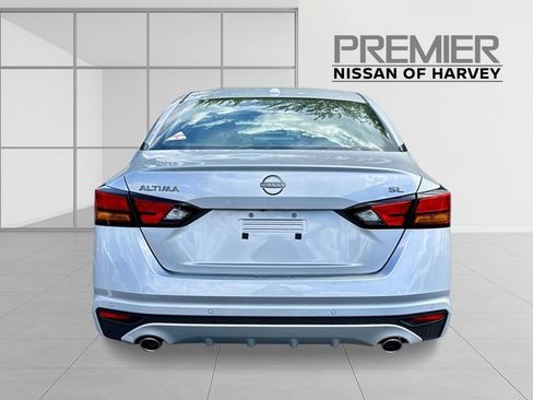 New 2025 Nissan Altima 2.5 SL FWD image 4