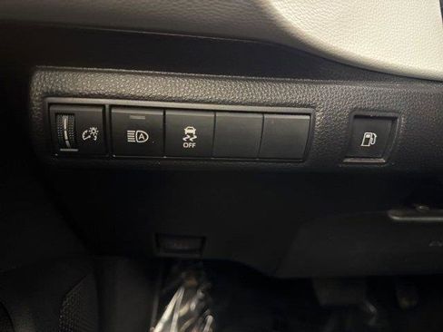 Used 2024 Toyota Corolla SE image 13