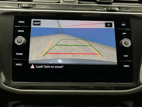 Used 2024 Volkswagen Tiguan SEL R-Line image 11