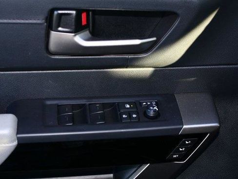 Used 2024 Toyota Tundra Limited image 12