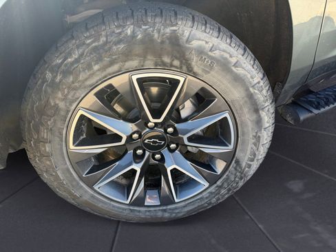 Used 2023 Chevrolet Tahoe Z71 w/ Z71 Off-Road Package image 14