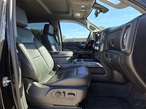 Used 2020 GMC Sierra 3500 Denali w/ Technology Package image 17