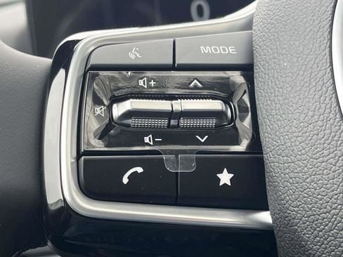 New 2026 Kia Carnival SX FWD image 31