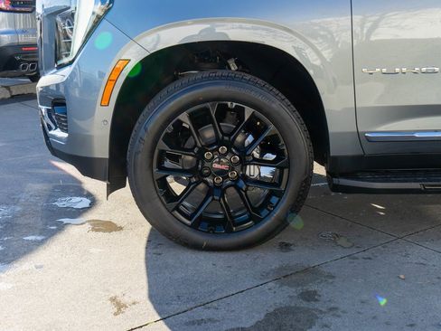 New 2026 GMC Yukon XL Elevation w/ Elevation Premium Package image 32